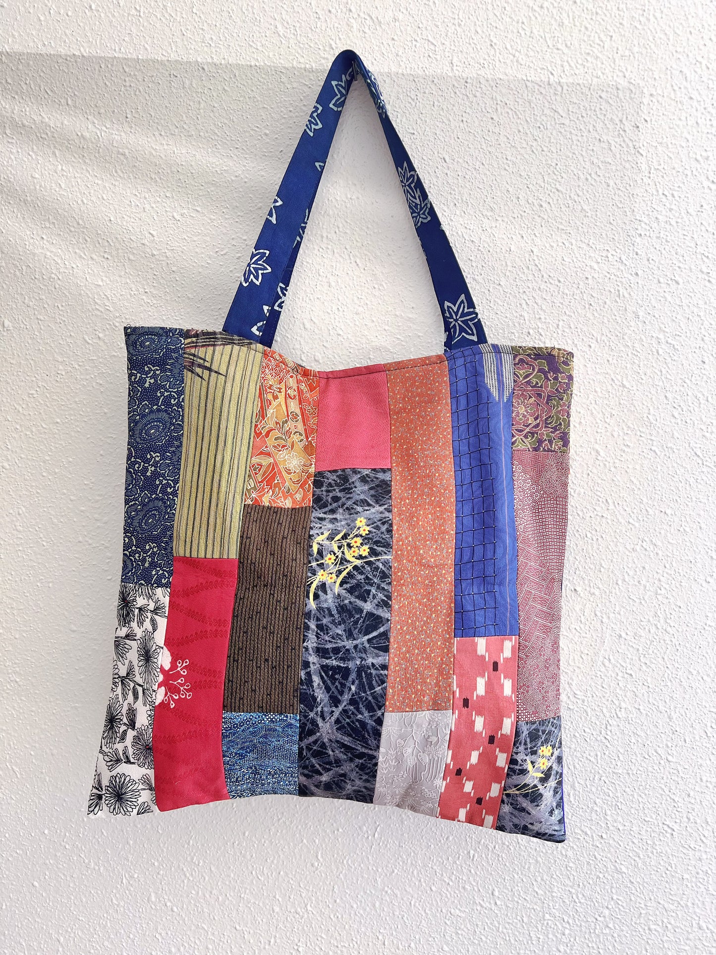 Handmade bag | Small Wristbag | Hand Stitching | patchwork