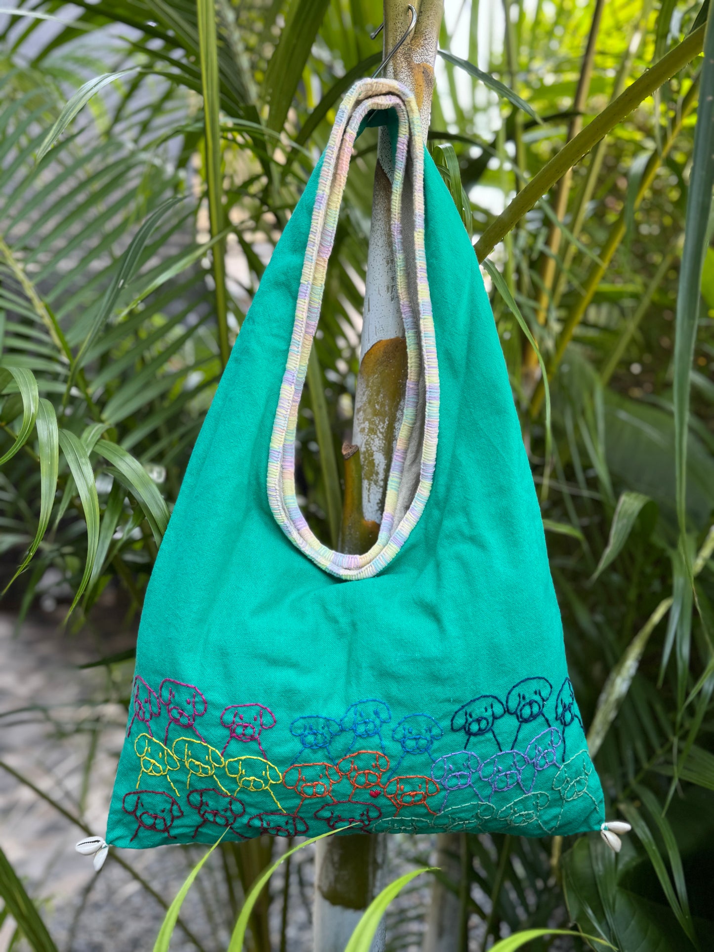 Handmade bag | Small Wristbag | Hand Stitching | Single shoulder bag | Bento bag-dog