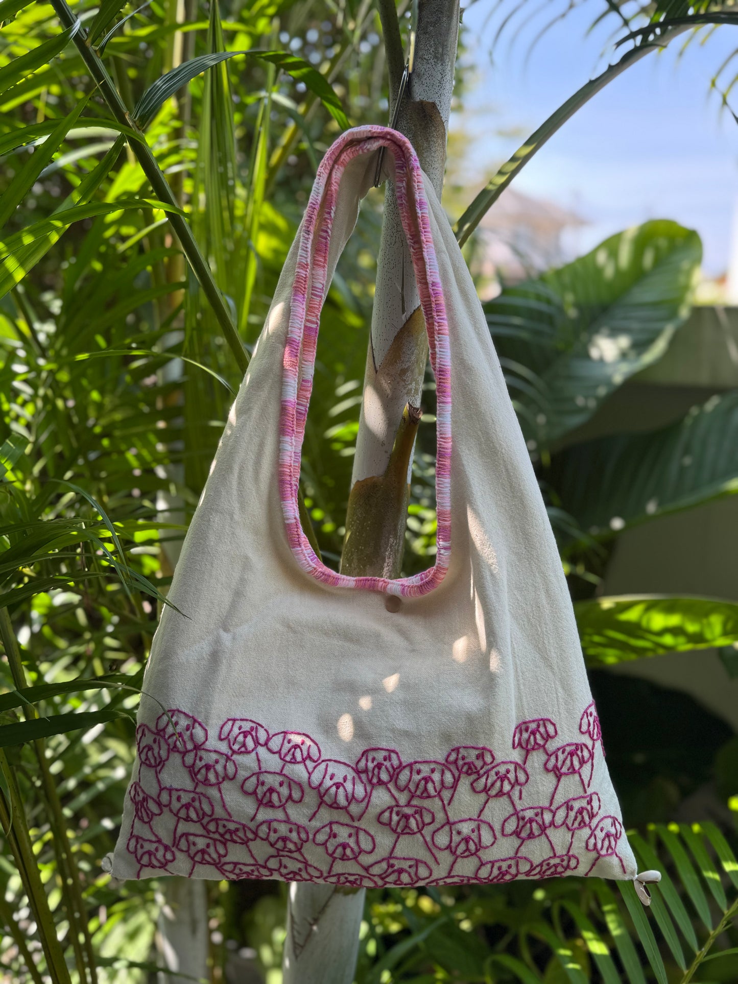 Handmade bag | Small Wristbag | Hand Stitching | Single shoulder bag | Bento bag-dog