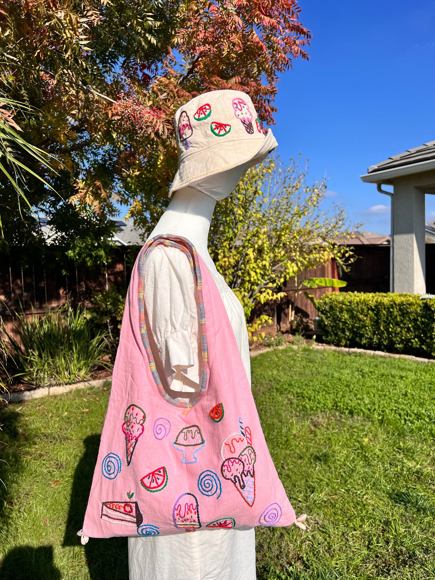 Handmade bag | Small Wristbag | Hand Stitching | Single shoulder bag | Bento bag