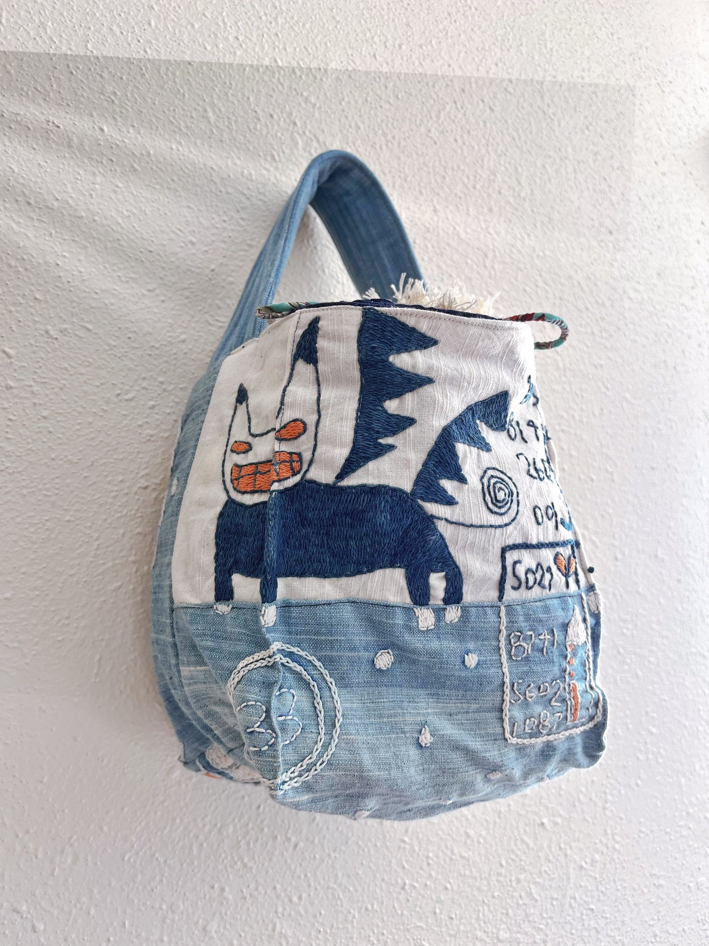 Handmade bag | Small Wristbag | Hand Stitching | Embroidery bag