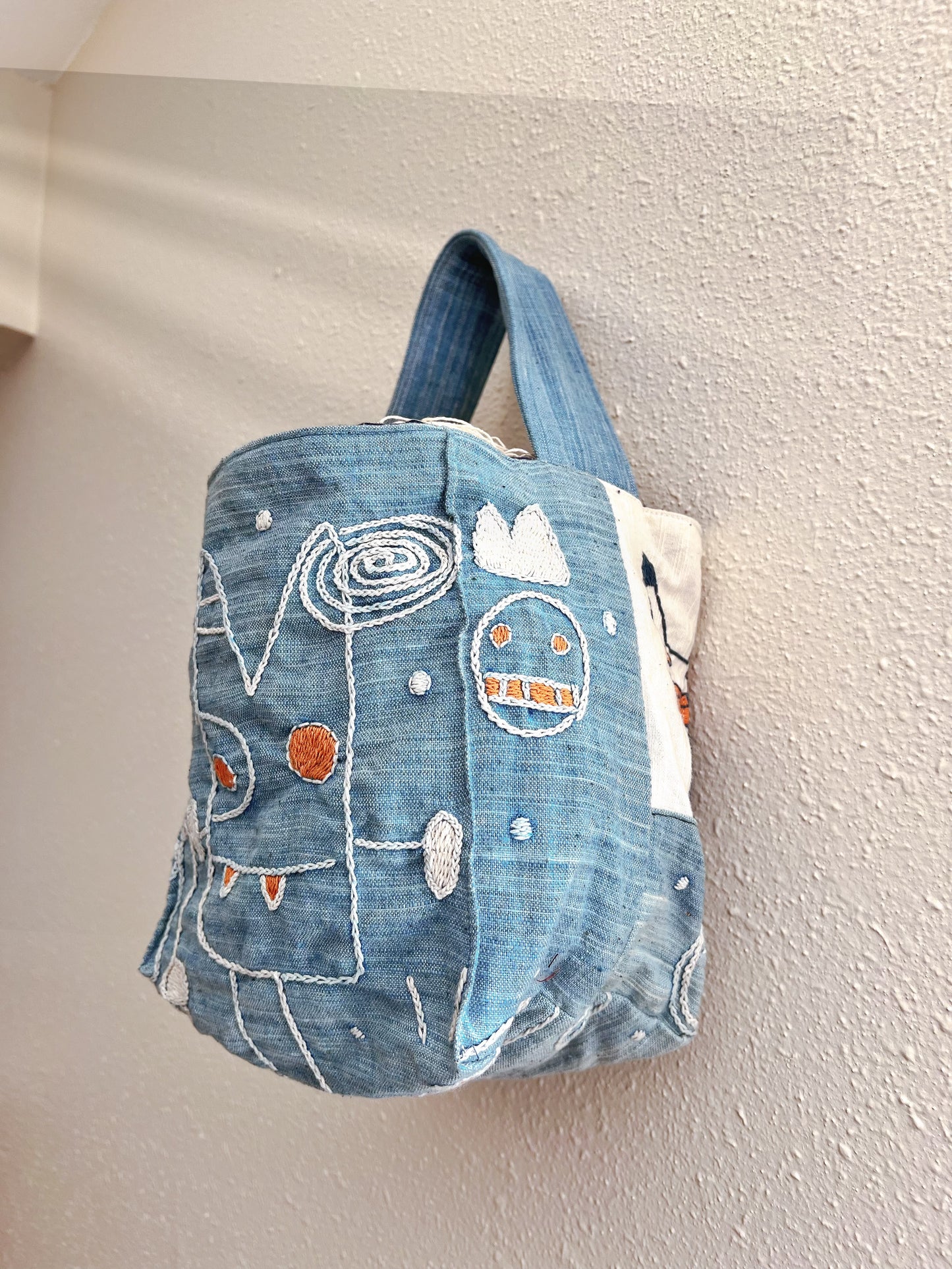 Handmade bag | Small Wristbag | Hand Stitching | Embroidery bag