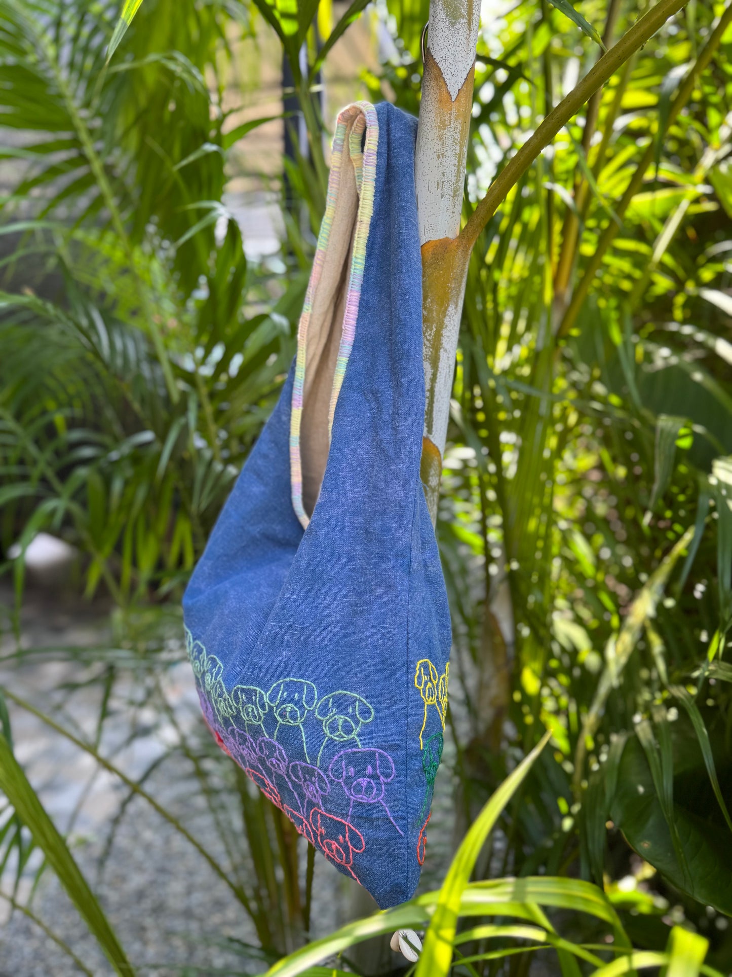 Handmade bag | Small Wristbag | Hand Stitching | Single shoulder bag | Bento bag-dog