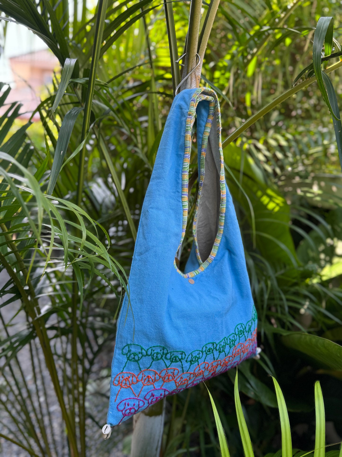 Handmade bag | Small Wristbag | Hand Stitching | Single shoulder bag | Bento bag-dog