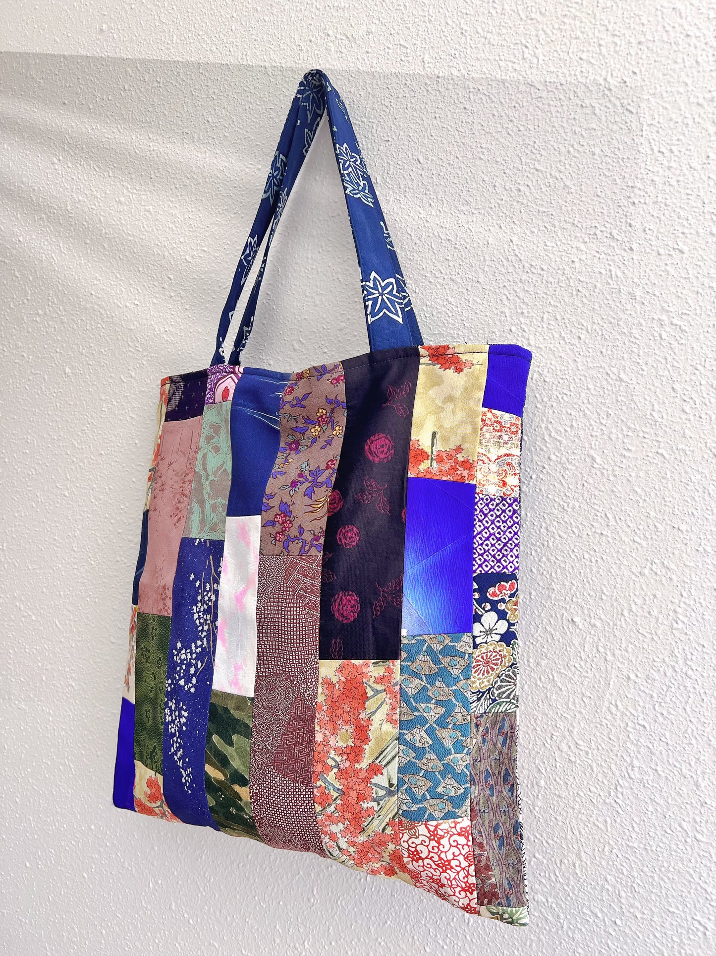 Handmade bag | Small Wristbag | Hand Stitching | patchwork