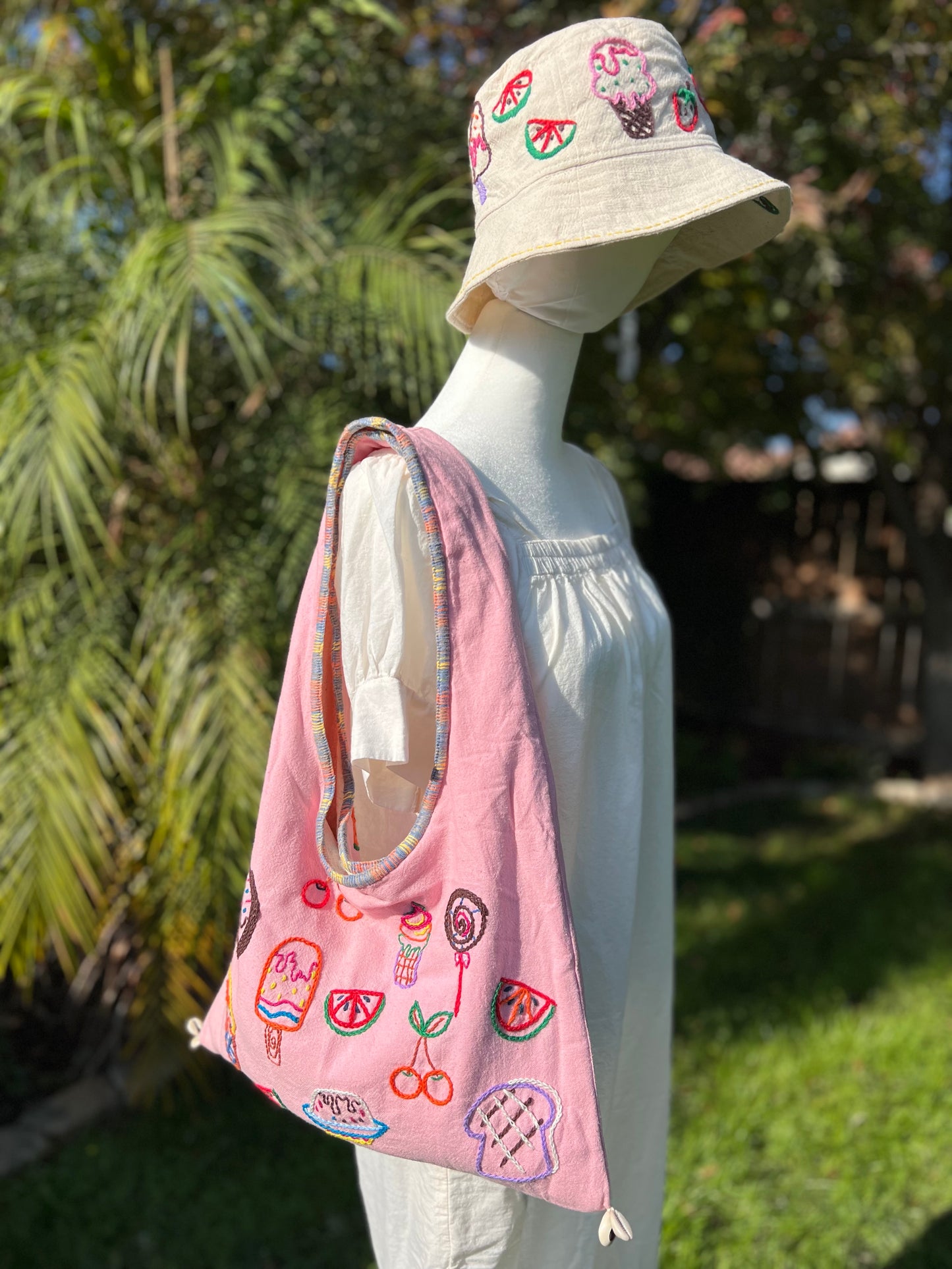 Handmade bag | Small Wristbag | Hand Stitching | Single shoulder bag | Bento bag