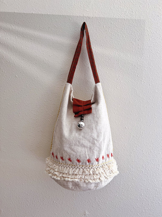 Handmade bag | Small Wristbag | Hand Stitching | Round bag