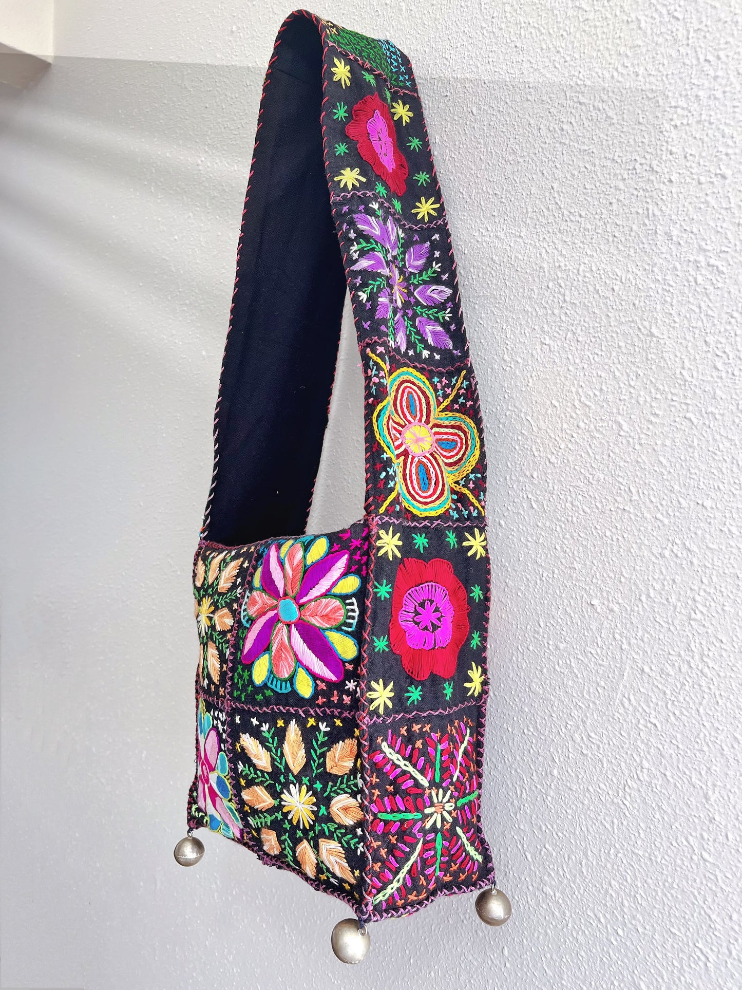 Handmade bag | Small Wristbag | Hand Stitching | Multicolor embroidery bag