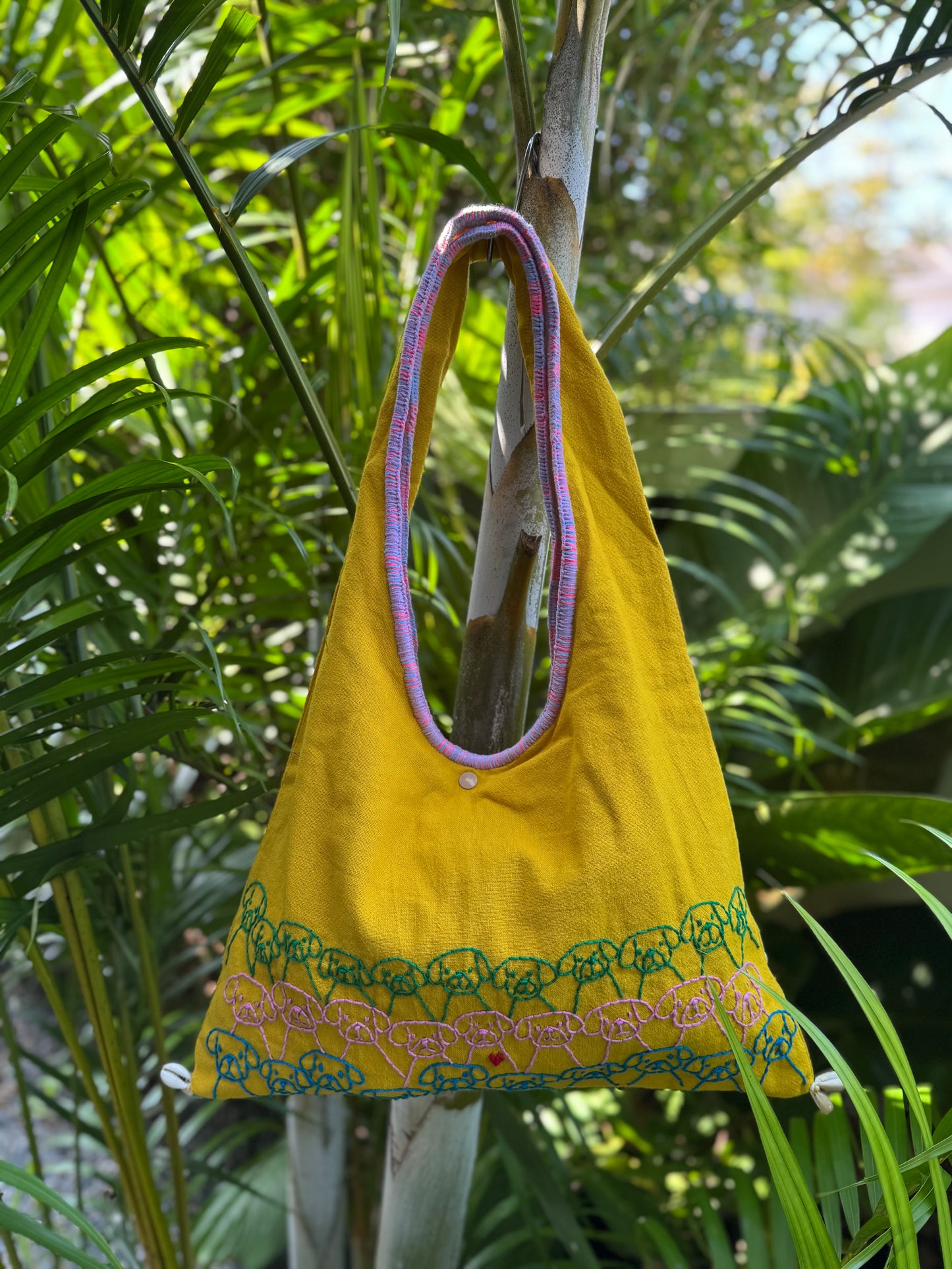 Handmade bag | Small Wristbag | Hand Stitching | Single shoulder bag | Bento bag-dog