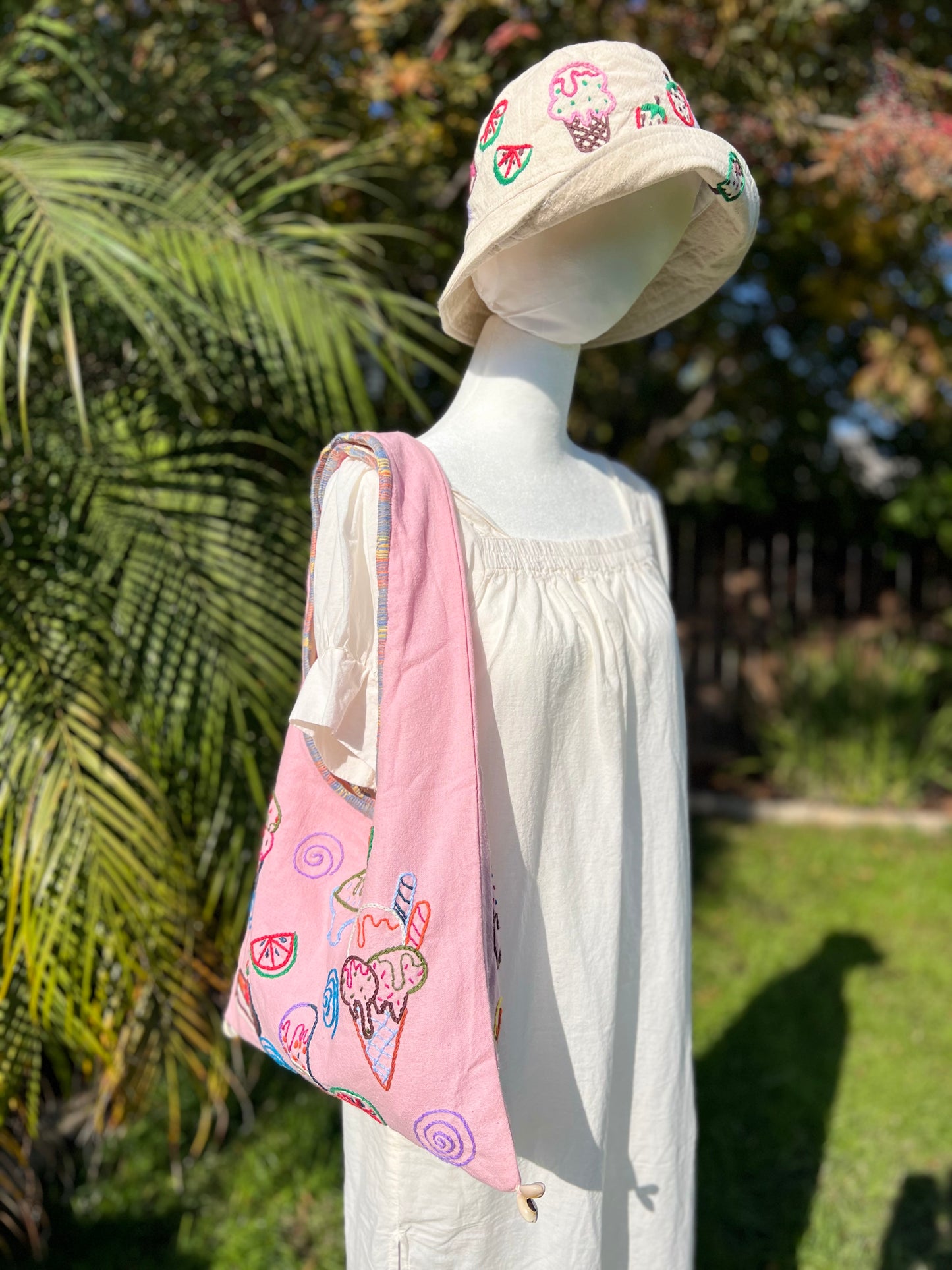 Handmade bag | Small Wristbag | Hand Stitching | Single shoulder bag | Bento bag